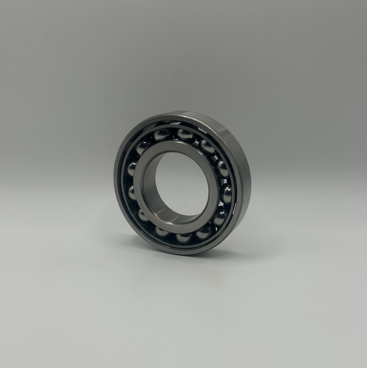 7204 Single Row Angular Contact Ball Bearing
